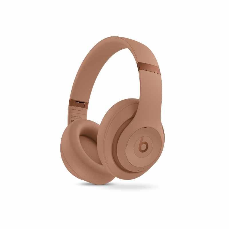Beats Studio Pro Kim Edition